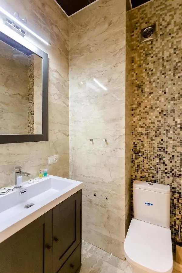 3Bd-2Bth Apartment In Tbilisi City Center